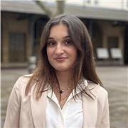 Après deux ans de classe préparatoire, je propose un accompagnement rigoureux et adapté pour aider les élèves en primaire, collège